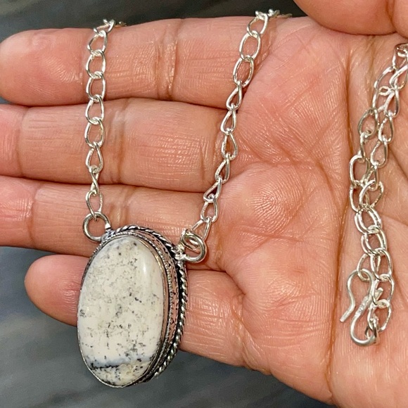 Dendritic Agate Pendant Necklace - Picture 4 of 13